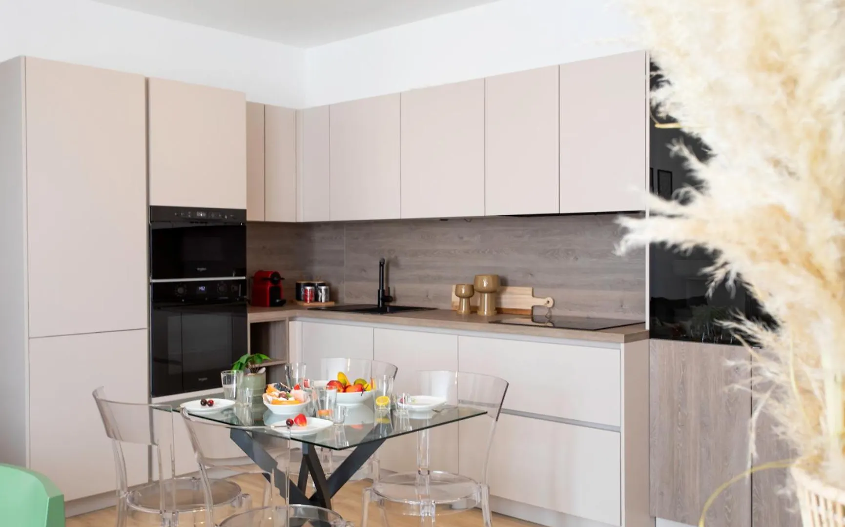L52 2Bdr Massena Central, 2 Min From The Beach Ac Nice 0*,  France