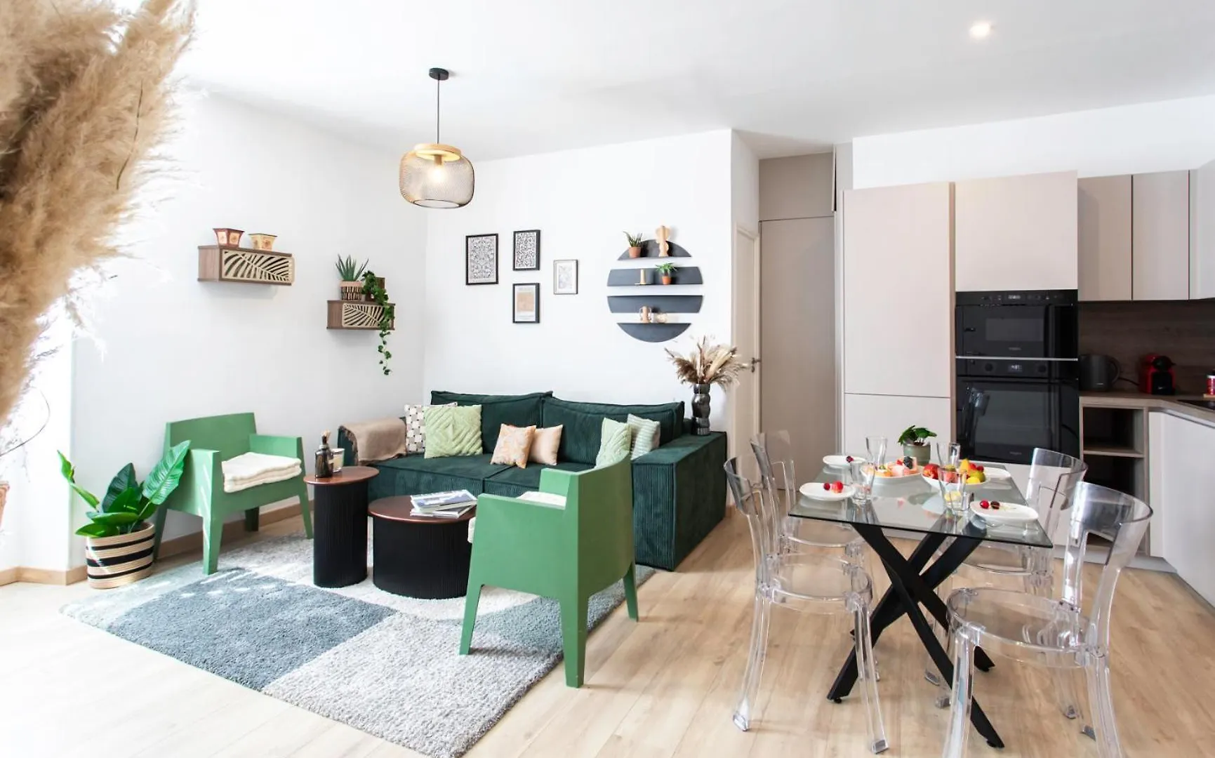 L52 2Bdr Massena Central, 2 Min From The Beach Ac Nice